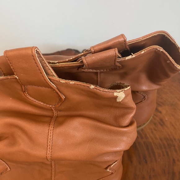 Bamboo Taupe Cowboy Style Booties Chunky Heel, Size 8 - Picture 8 of 8